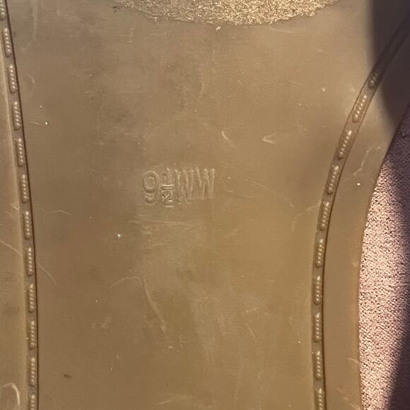 Torrid Pink Suede Pointed Toe Flats Bow Detail Wide Width 9.5 WW Balletcore - Picture 11 of 11